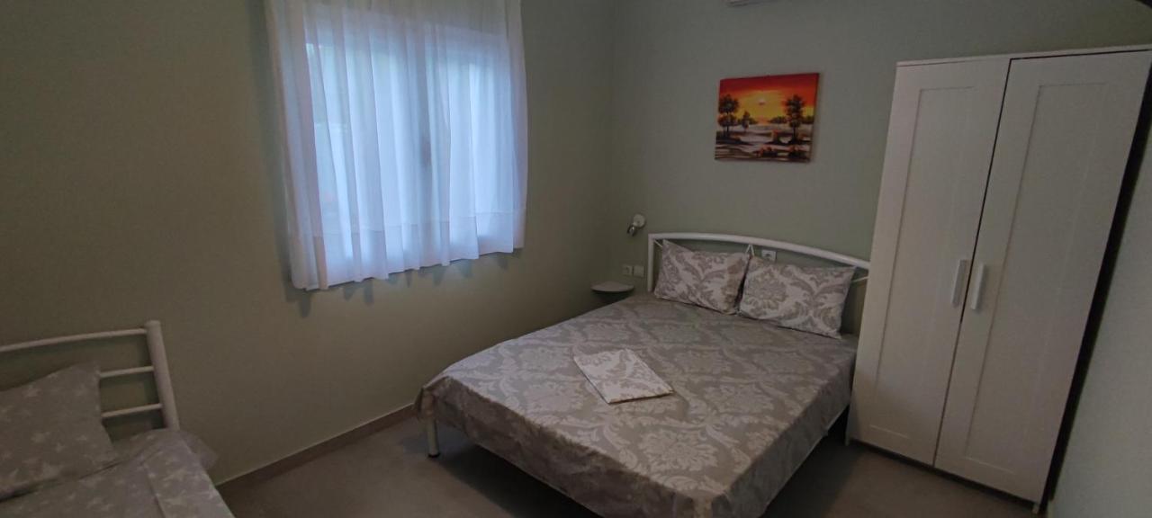 Garlis Apartments Psakoudia Ngoại thất bức ảnh