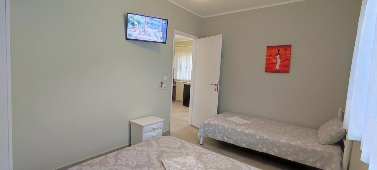 Garlis Apartments Psakoudia Ngoại thất bức ảnh
